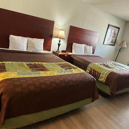 Hotel Bien Venido Pearsall Extérieur photo