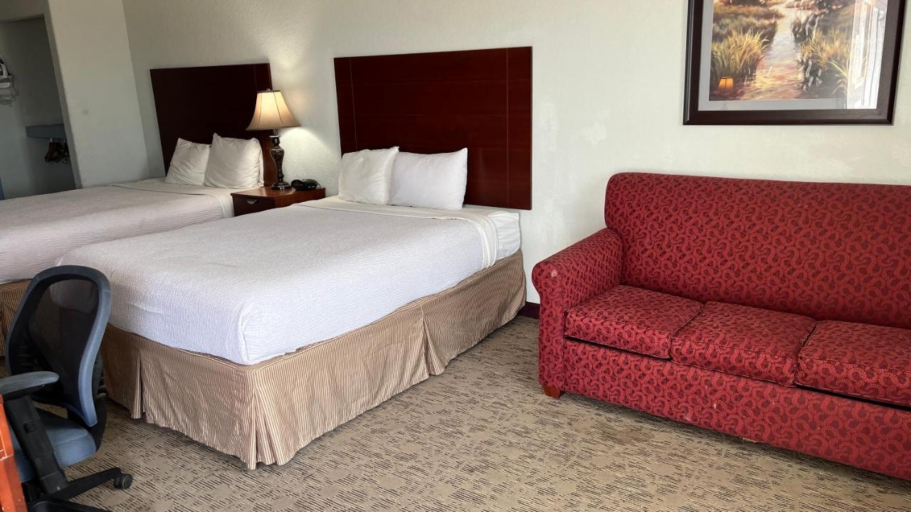 Hotel Bien Venido Pearsall Extérieur photo