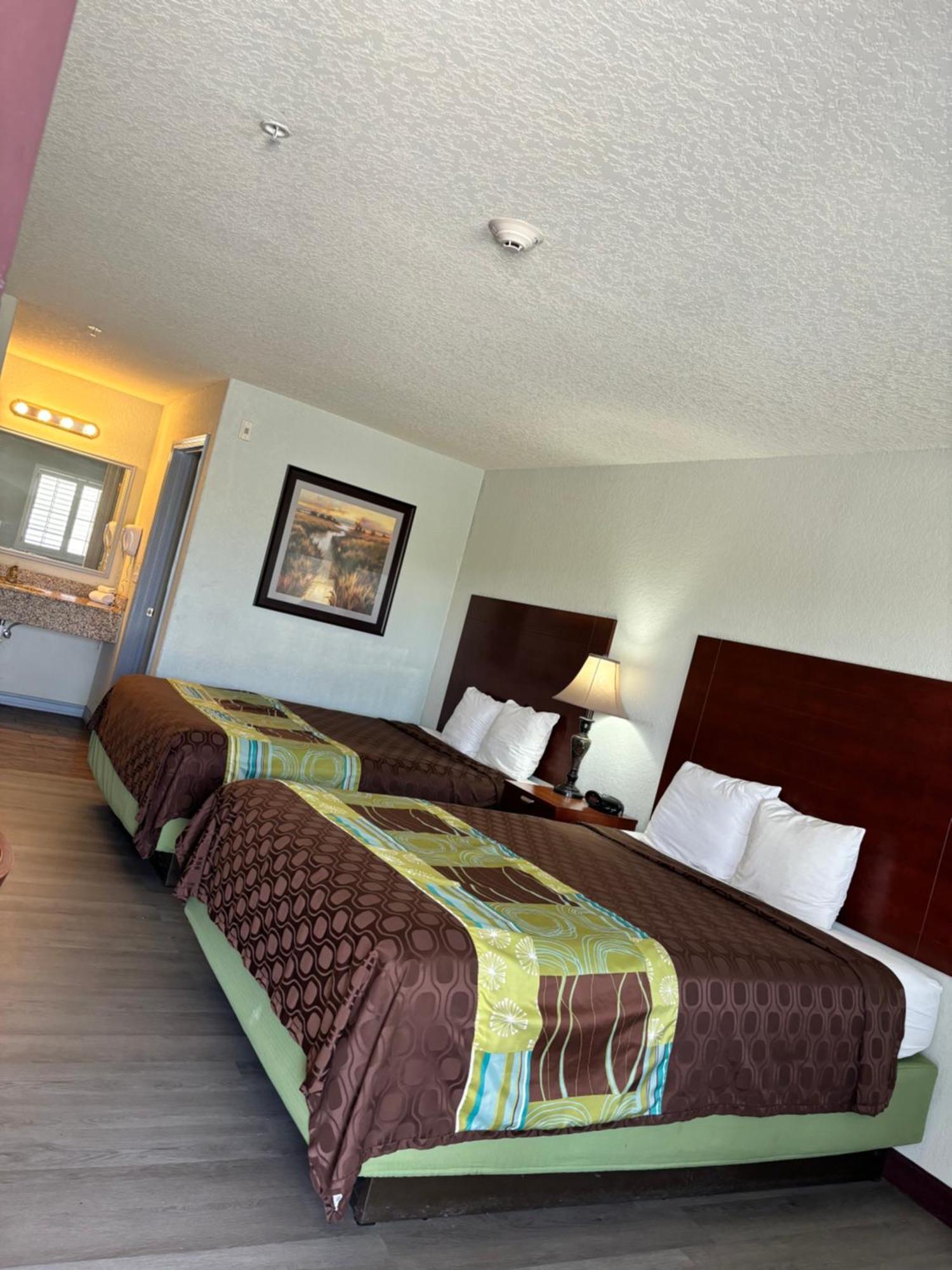 Hotel Bien Venido Pearsall Extérieur photo